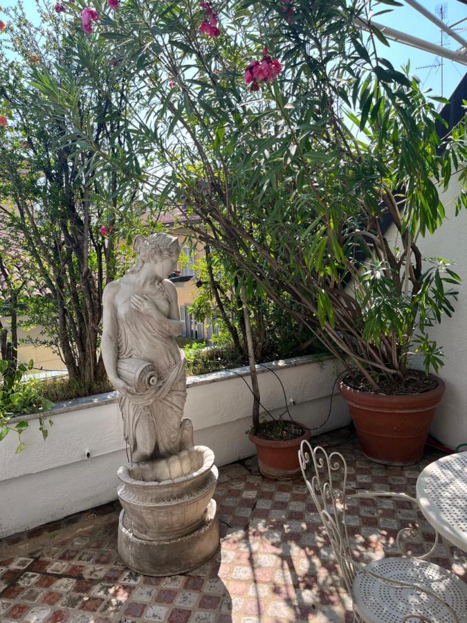 Imperial Terrace Suite Milan Luaran gambar